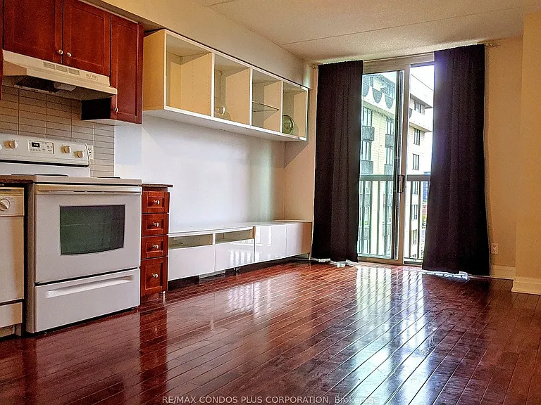 2737 Keele St #704 — Photo 2