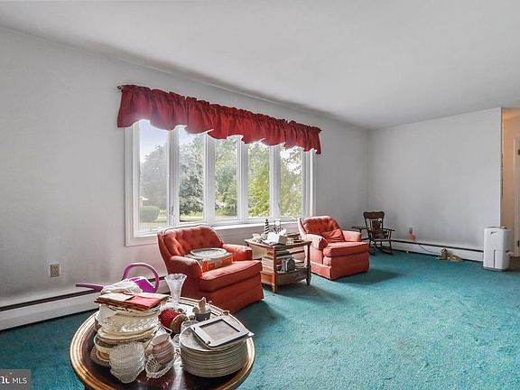 4th image of 9213 Oyer Dr