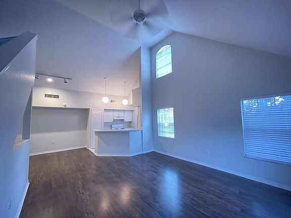 3rd image of 10578 Windsor Lake Ct #41