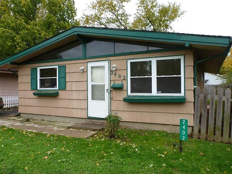 1st image of 2402 Rand Ave