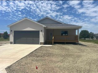 3 Traxler Dr, Ottumwa, IA 52501