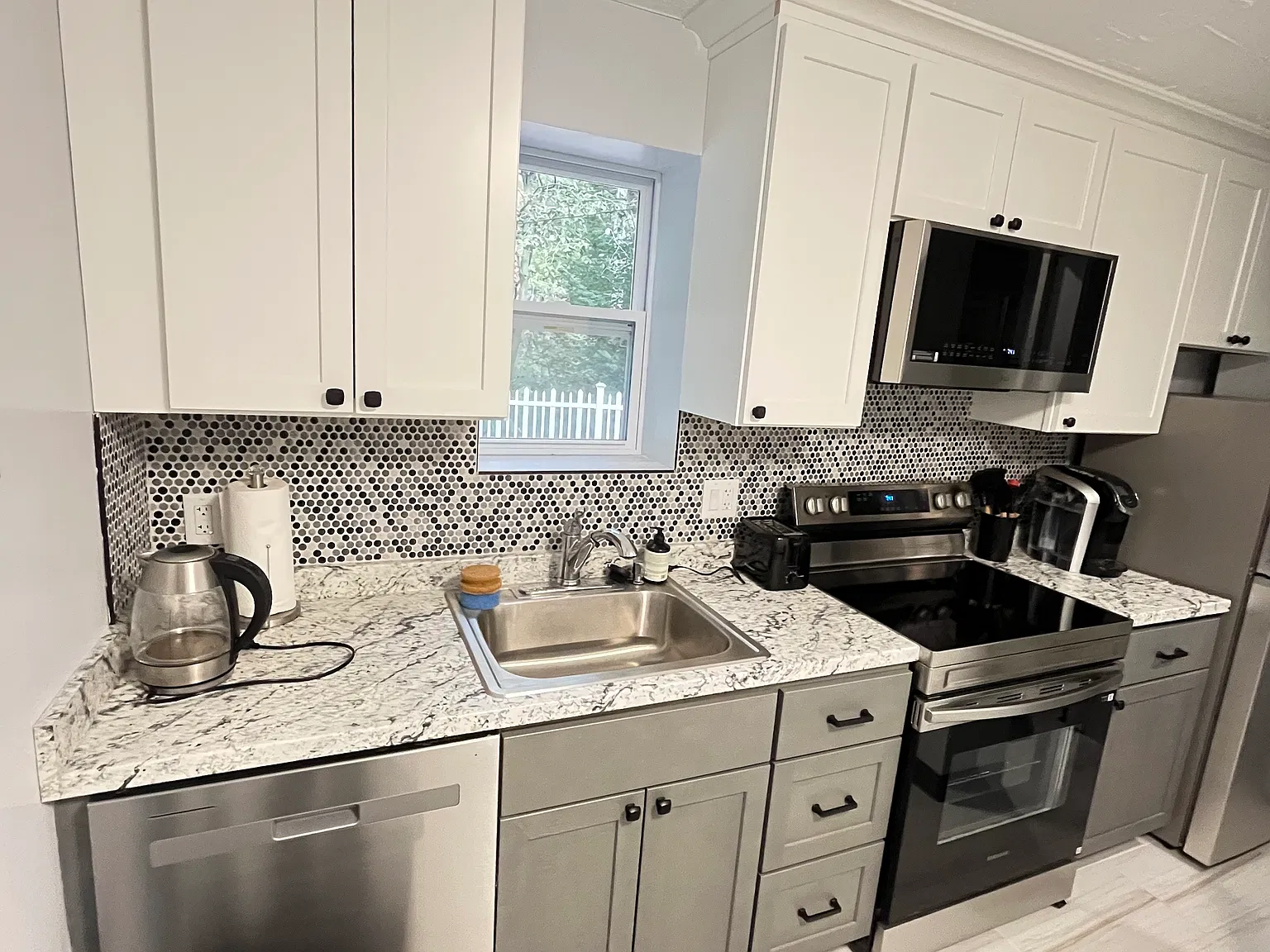 1 bed, 825 sqft, $2,850 — Photo 4