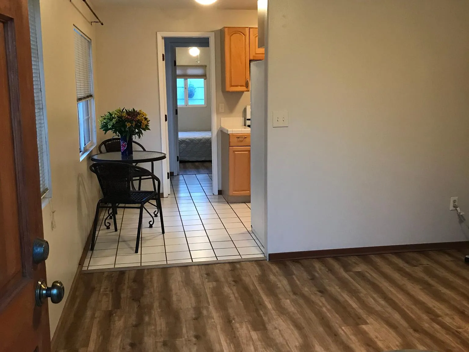1 bed, 400 sqft, $2,100 — Photo 3