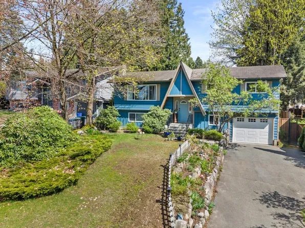 5866 179a St, Surrey, BC V3S 4K3