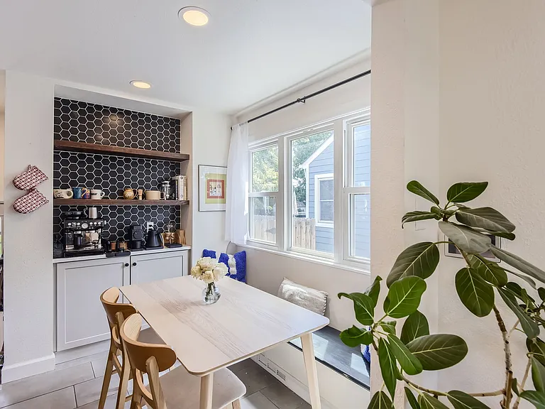 3950 S Grant St — Photo 14