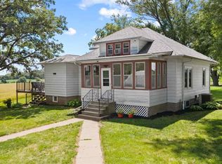 2115 Johnson Washington Rd, Kalona, IA 52247