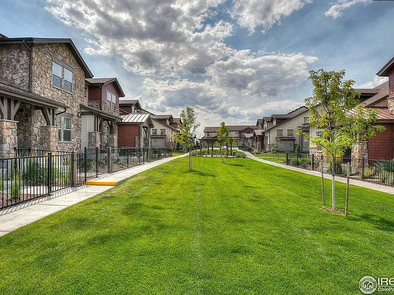 6328 Pumpkin Ridge Dr #5 — Photo 26