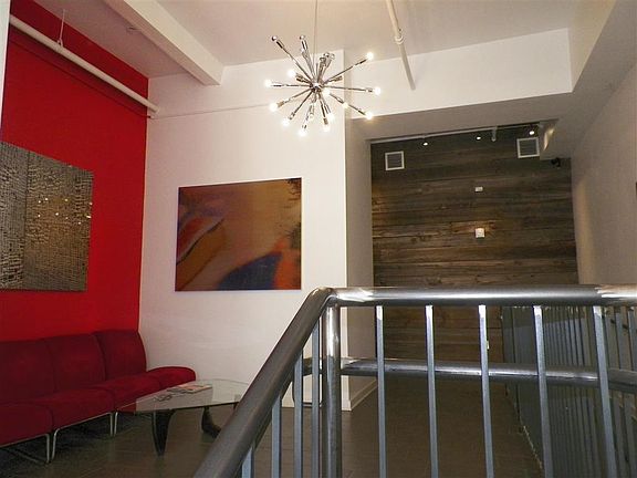 5th image of 908 Penn Ave APT 501
