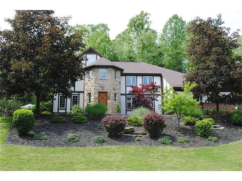 1505 Ashbury Ln photo 1