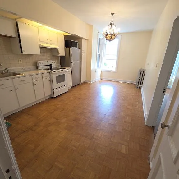 6 Eastman Ter — Photo 2