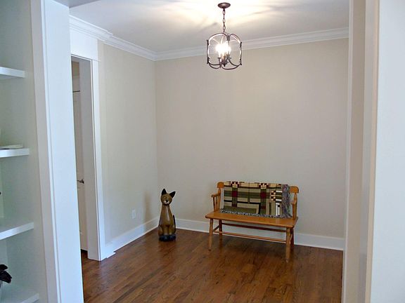 5th image of 807 Blissfield Ct