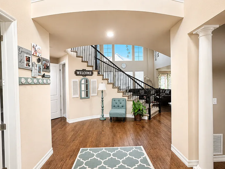 26438 E Walker Dr — Photo 2