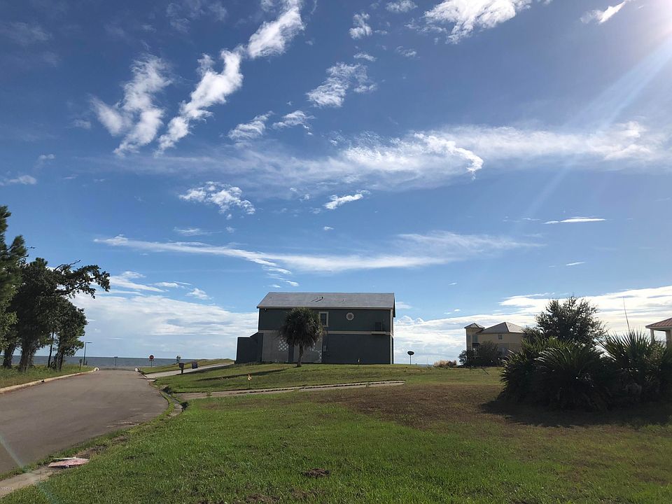 2nd image of 220 Kittiwake Dr