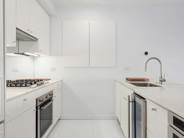 116 Central Park S #11N — Photo 10