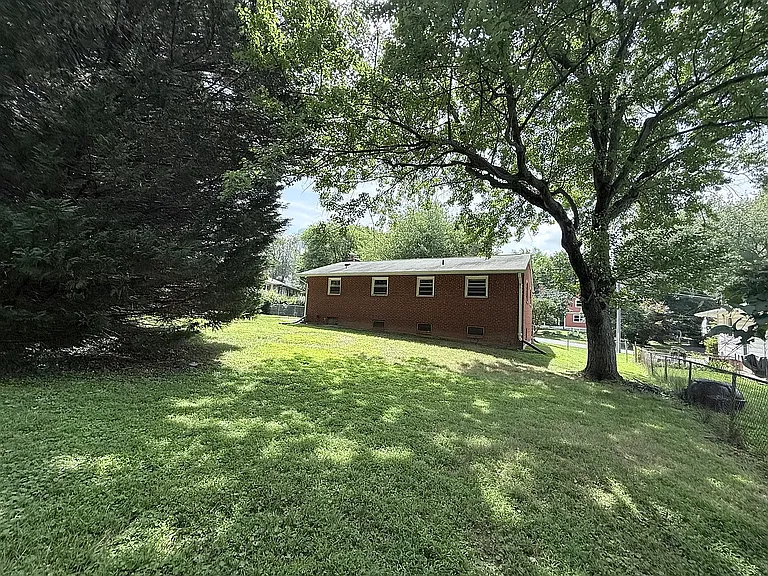 503 Gibson Dr SW — Photo 25