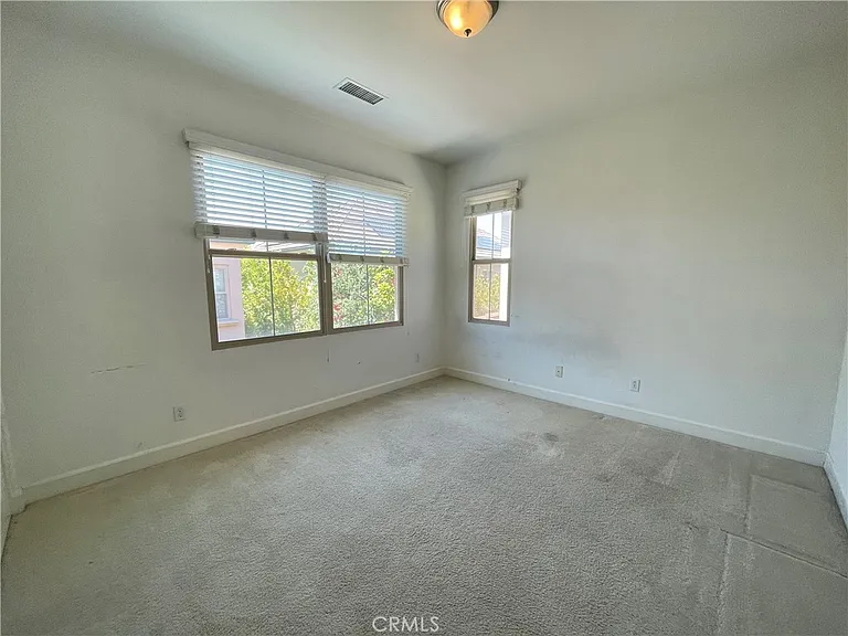 65 Berkshire Wood — Photo 12