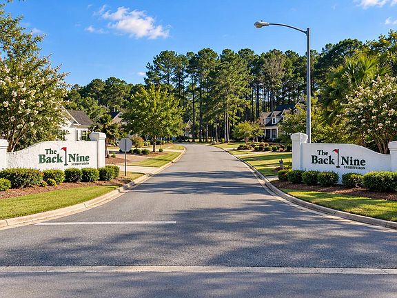5th image of 90 Putters Lane