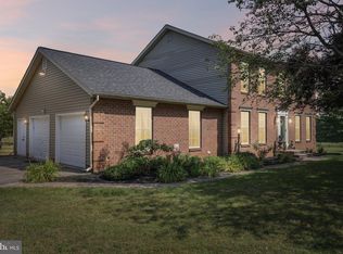 2092 Triple Green Ct, Hampstead, MD 21074