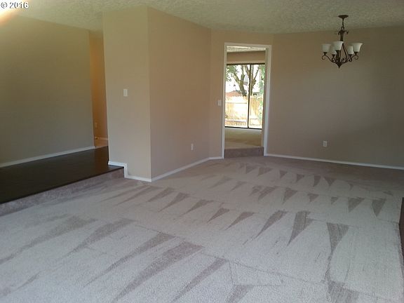 3rd image of 1110 SE 105th Ave