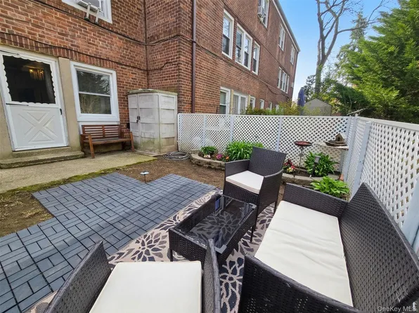 147-15 Village #31 GD, Briarwood, NY 11435