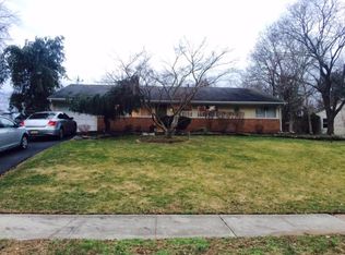 12 Pyne Rd, Kendall Park, NJ 08824