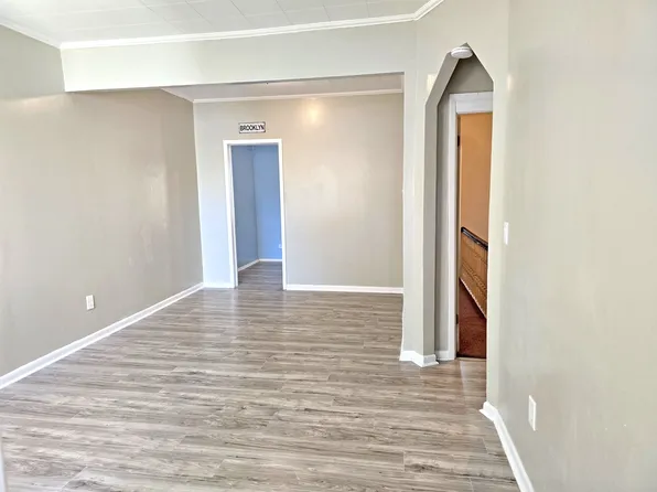 163 Mcdonald Avenue image 12 of 20