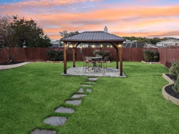 1909 Omaha Dr, Lago Vista, TX 78645