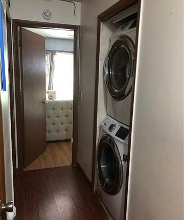4th image of 941 E 178th St