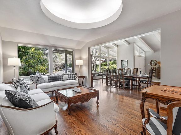 5th image of 25 Creekwood Way