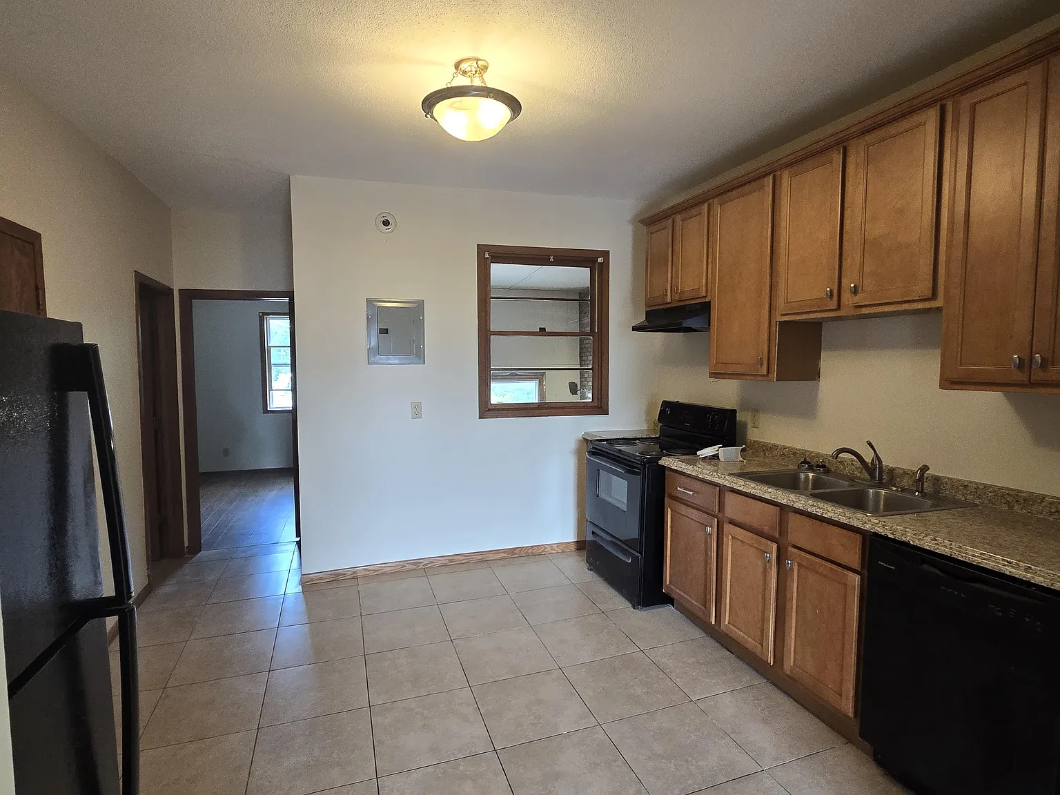 1 bed, 800 sqft, $1,200 — Photo 2