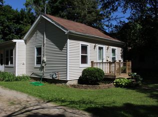 130 N Hazel St, Whitewater, WI 53190