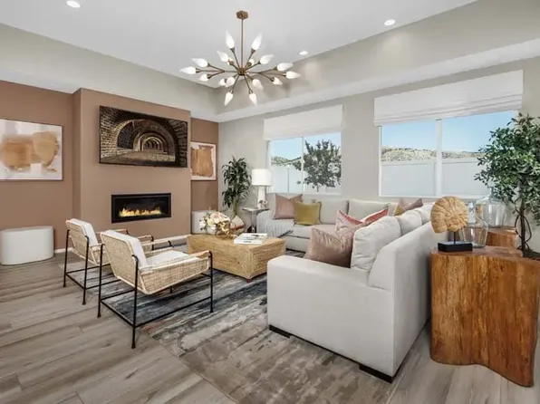2300 Quail Bush St, Palmdale, CA 93551