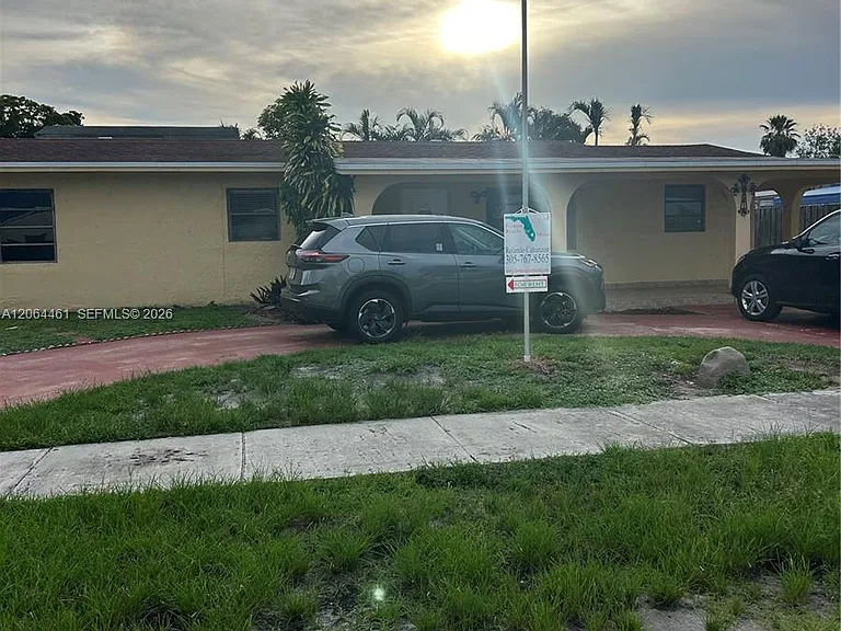 19710 NW 51st Ave — Photo 5
