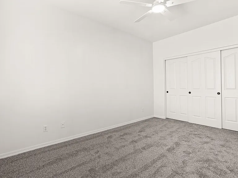 1247 E Kenwood St — Photo 26
