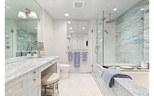 Sold by Douglas Elliman | media 21