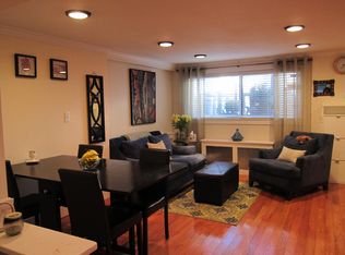 319 7th St, Jersey City, NJ 07302