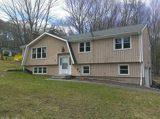 78 Longmeadow Rd, Shelton, CT 06484