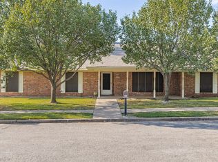 1814 Sandra Dr, Sherman, TX 75092