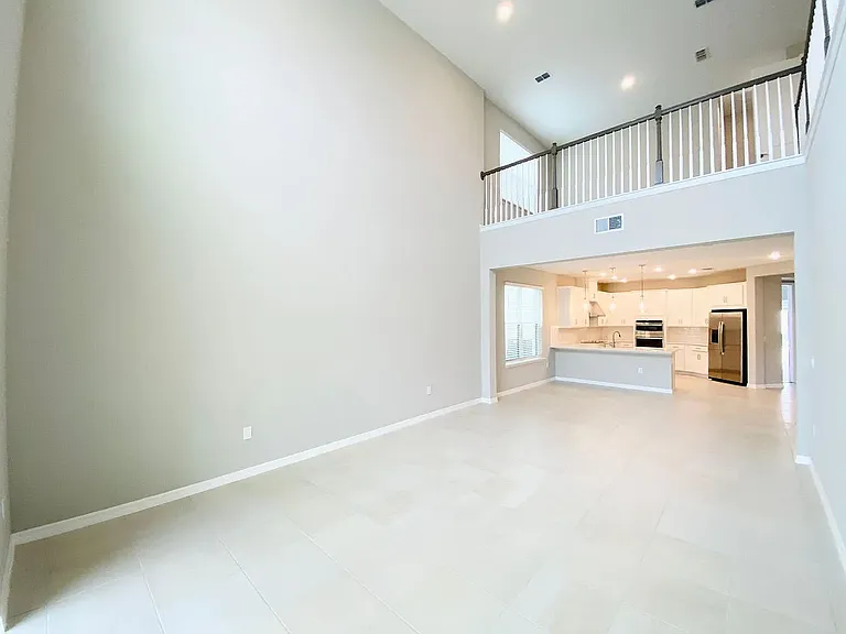 2304 Kestrel Perch Pl — Photo 17