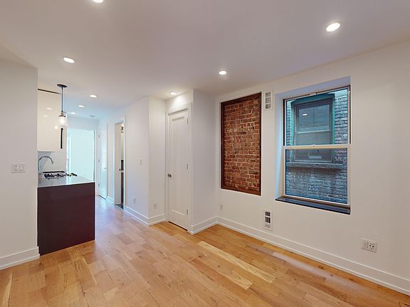 4th image of 510 E 12th St APT 14