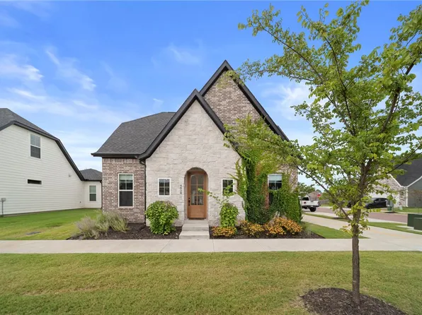 4028 W Sommerset St, Rogers, AR 72758