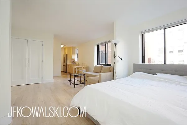 Rented by R New York | media 3