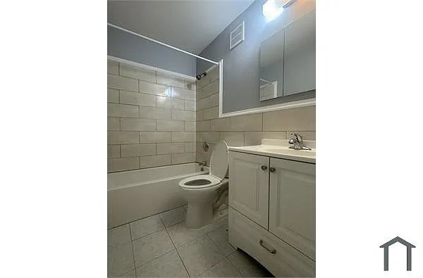 Building Photo - 25620 Craft Ave #2