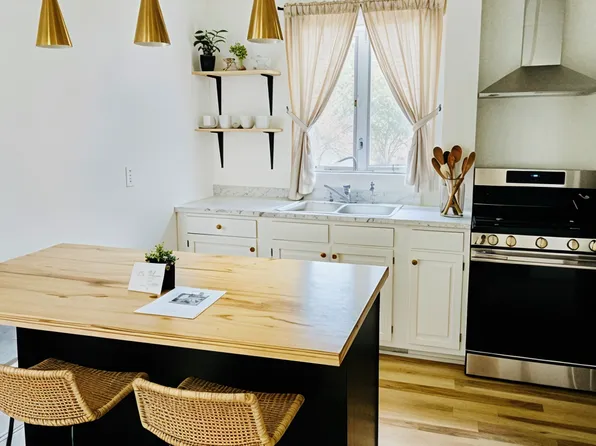 21 Vale St, Providence, RI 02908