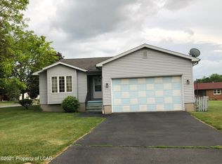 610 Dunn Ave, Old Forge, PA 18518