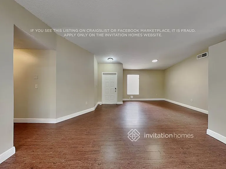 14641 N Beckley Sq — Photo 3