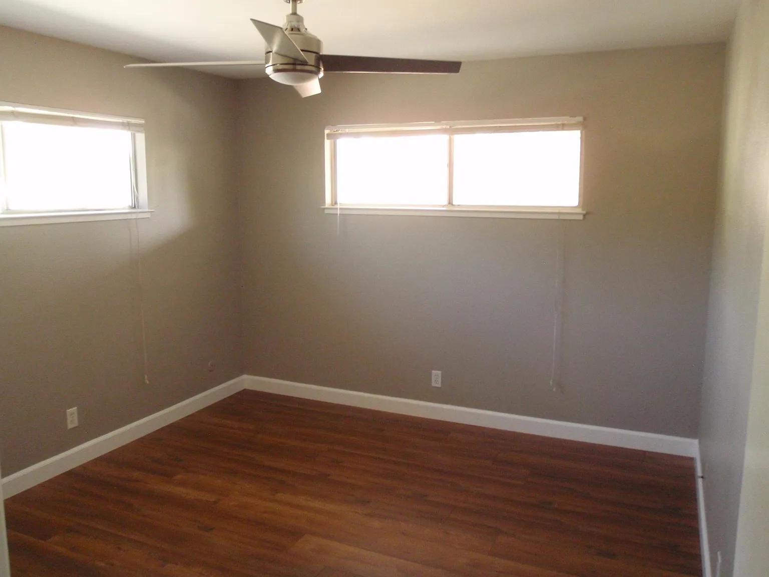 2 bed, 900 sqft, $3,350 — Photo 4