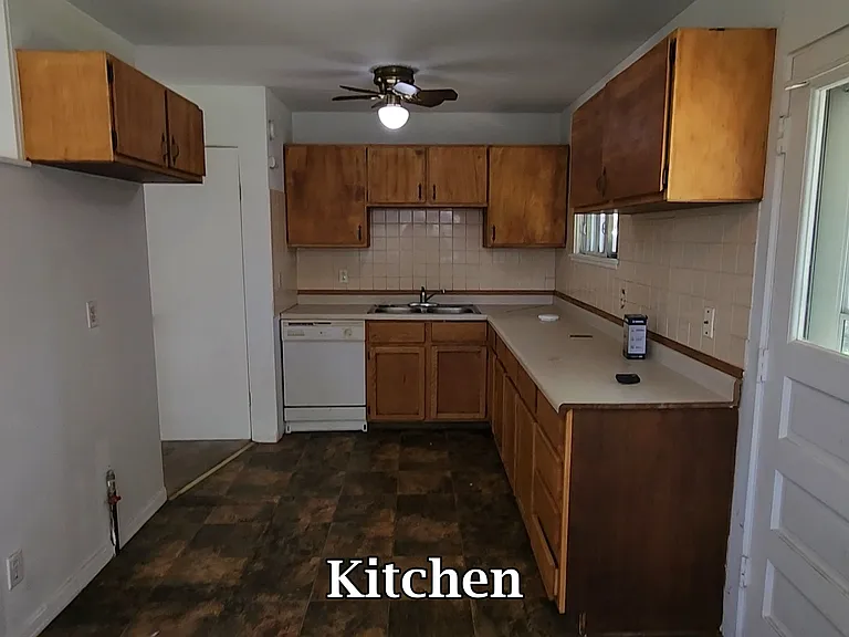 4003 Latham St — Photo 7