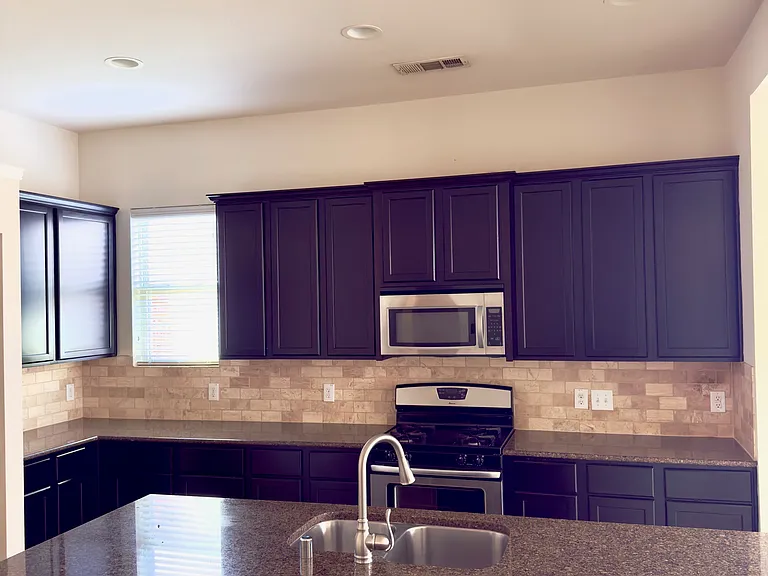 1513 Toucan Dr — Photo 7