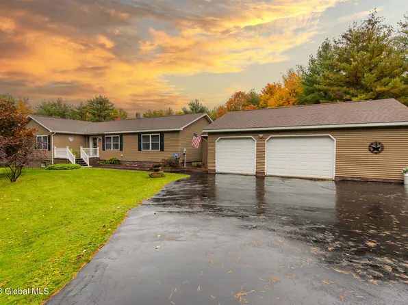 1110 Hillcrest Road, Hannacroix, NY 12083